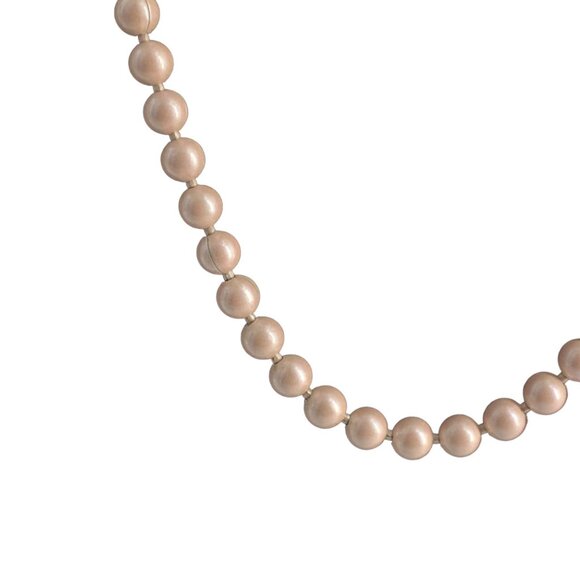 Vtg Oops A Daisy 80s Pale Pink Enamel Over Metal Long Necklace Faux Pearl 25" - Picture 2 of 3